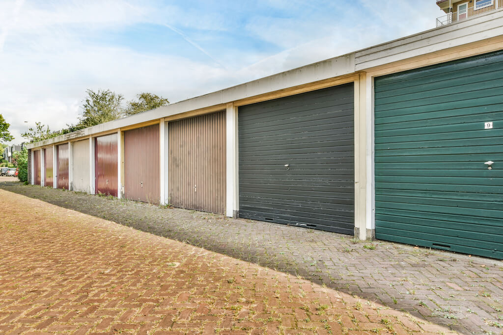 Garaż w kawałkach – prawne sposoby rozwiązania współwłasności