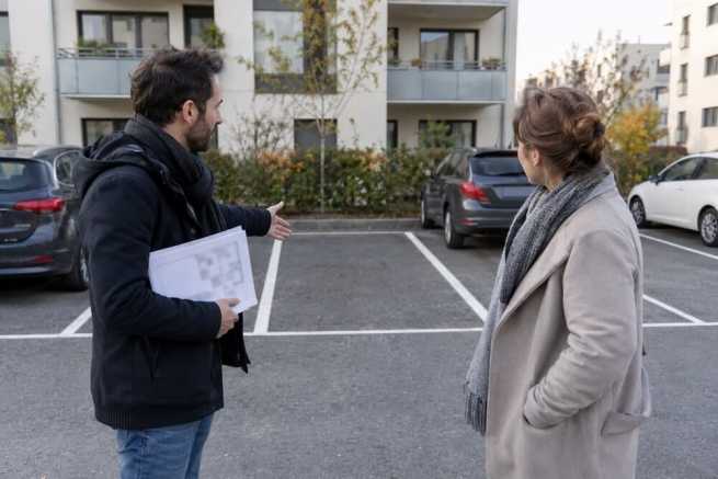 Miejsce parkingowe na nieruchomości wspólnej – jak ustalić wyłączne korzystanie?
