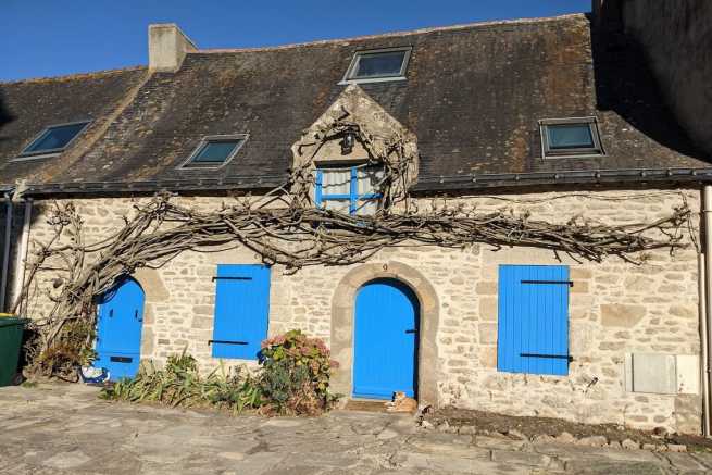 Czy sąd może odebrać nieruchomość z urzędu, o zasiedzeniu i prawach nieświadomego właściciela