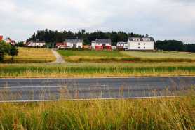 Przekazanie prywatnej drogi gminie, służebność gruntowa, koszty utrzymania